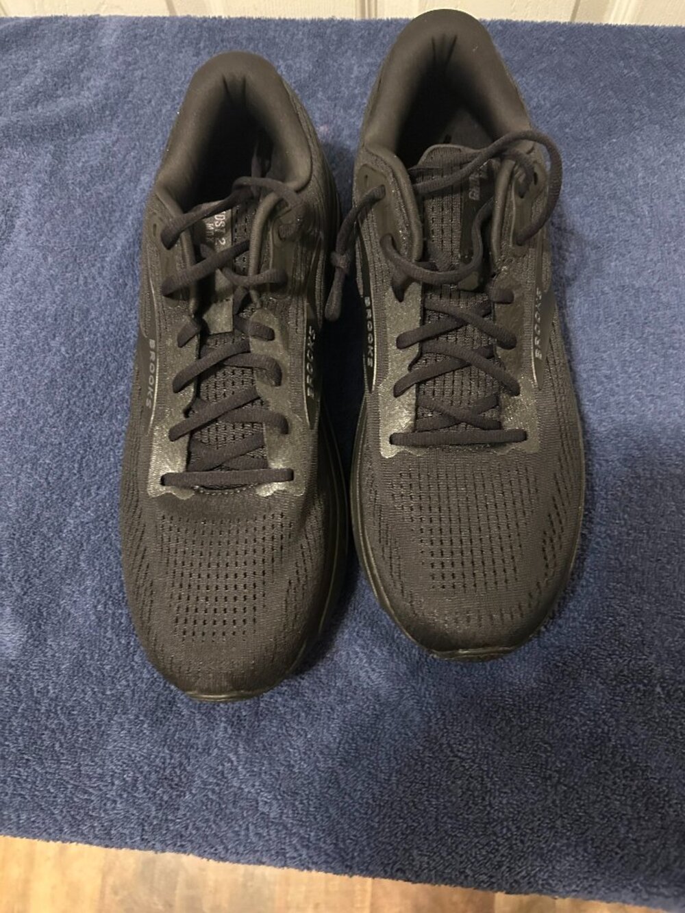 Brooks Mens Ghost Max 2, 12.5 NWOT